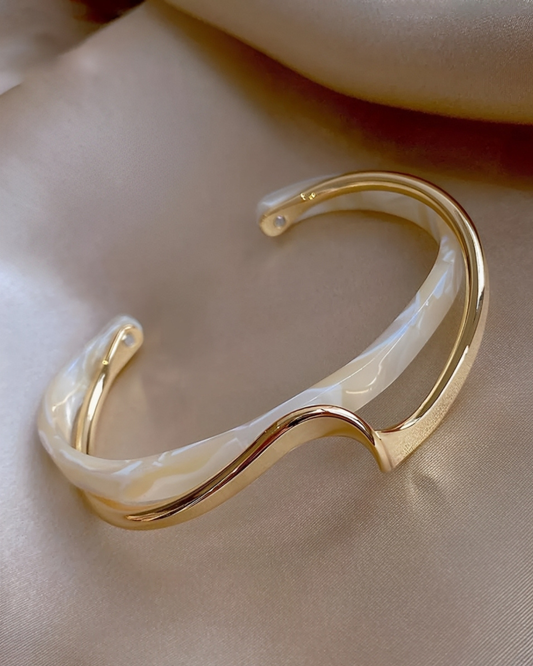 Luna Wave Opal Bracelet